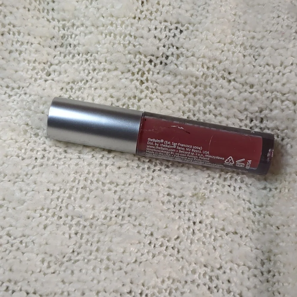 theBalm Meet Matt(e) Hughes matte liquid lipstick in Charming, 7.4ml/0.25fl oz